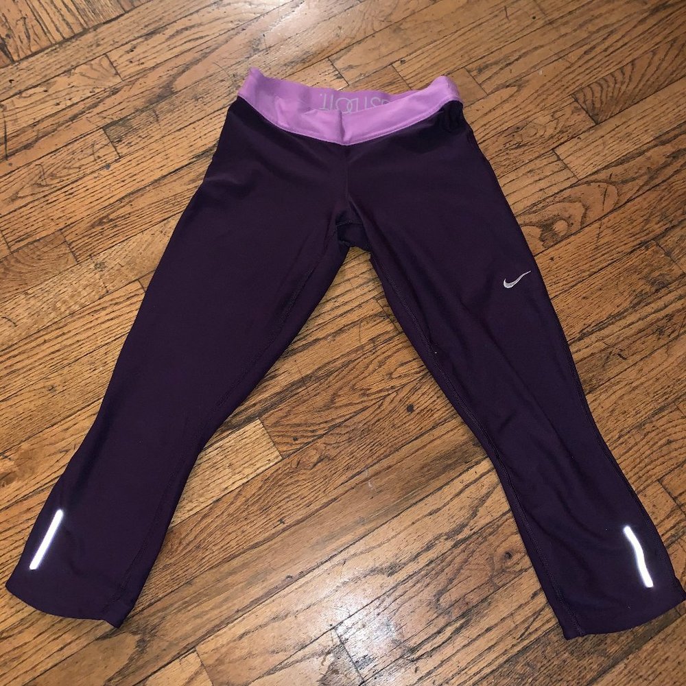 Purple Nike 3/4th leggings